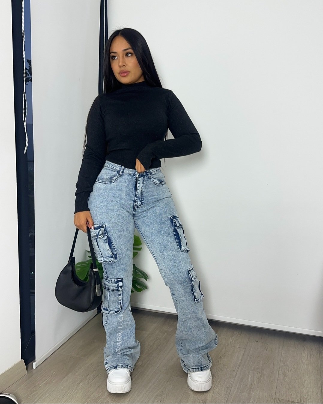 ​Jeans Cargo de Mujer Tiro Alto y Corte Bota