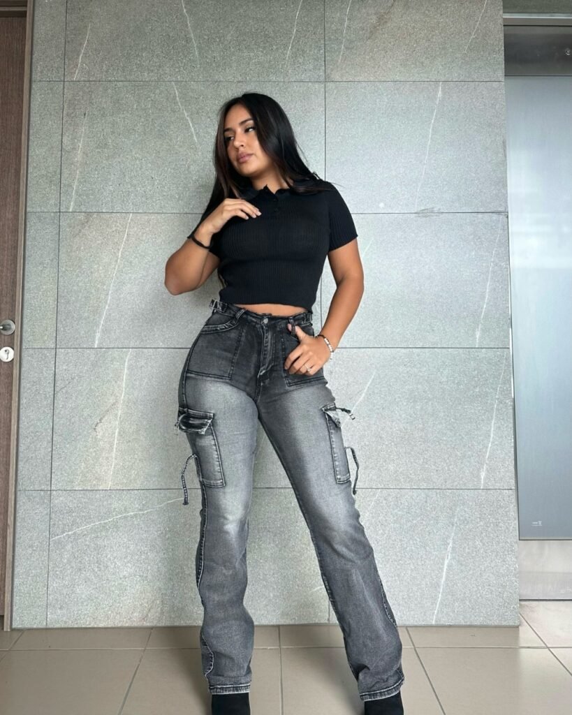 Jean Cargo Straight Fit con Bolsillos Laterales